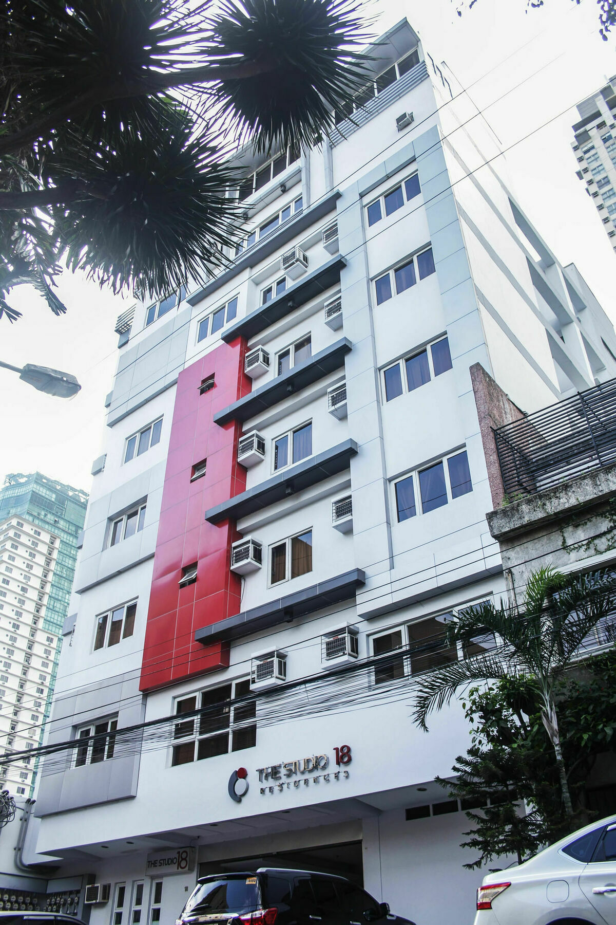 The Studio 18 Residences Manila Exterior photo